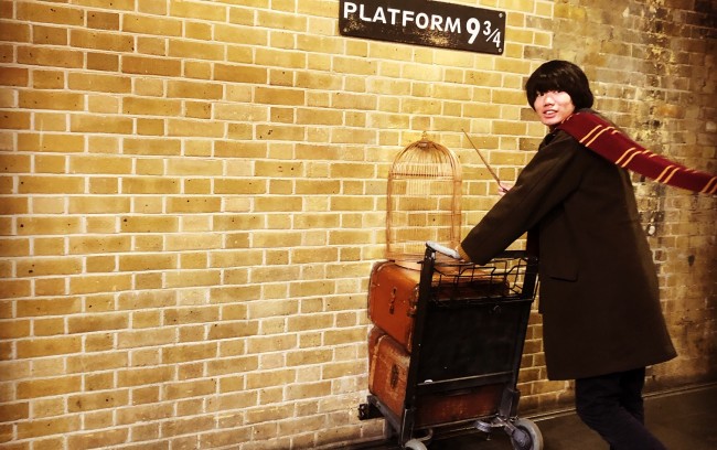 イギリスで国籍多様な学生に囲まれながら開発学を学ぶ そして、イギリスで日本文化を世界に発信！