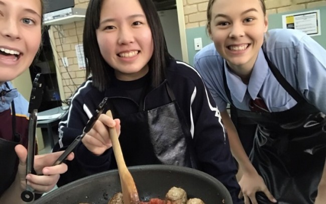 「言わないと伝わらない」を実感した留学。自分を変える大きなきっかけに