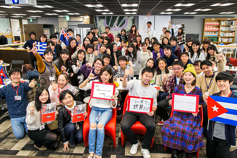 写真は2018年12月26日に開催した第1回公式オフ会の時のものです。